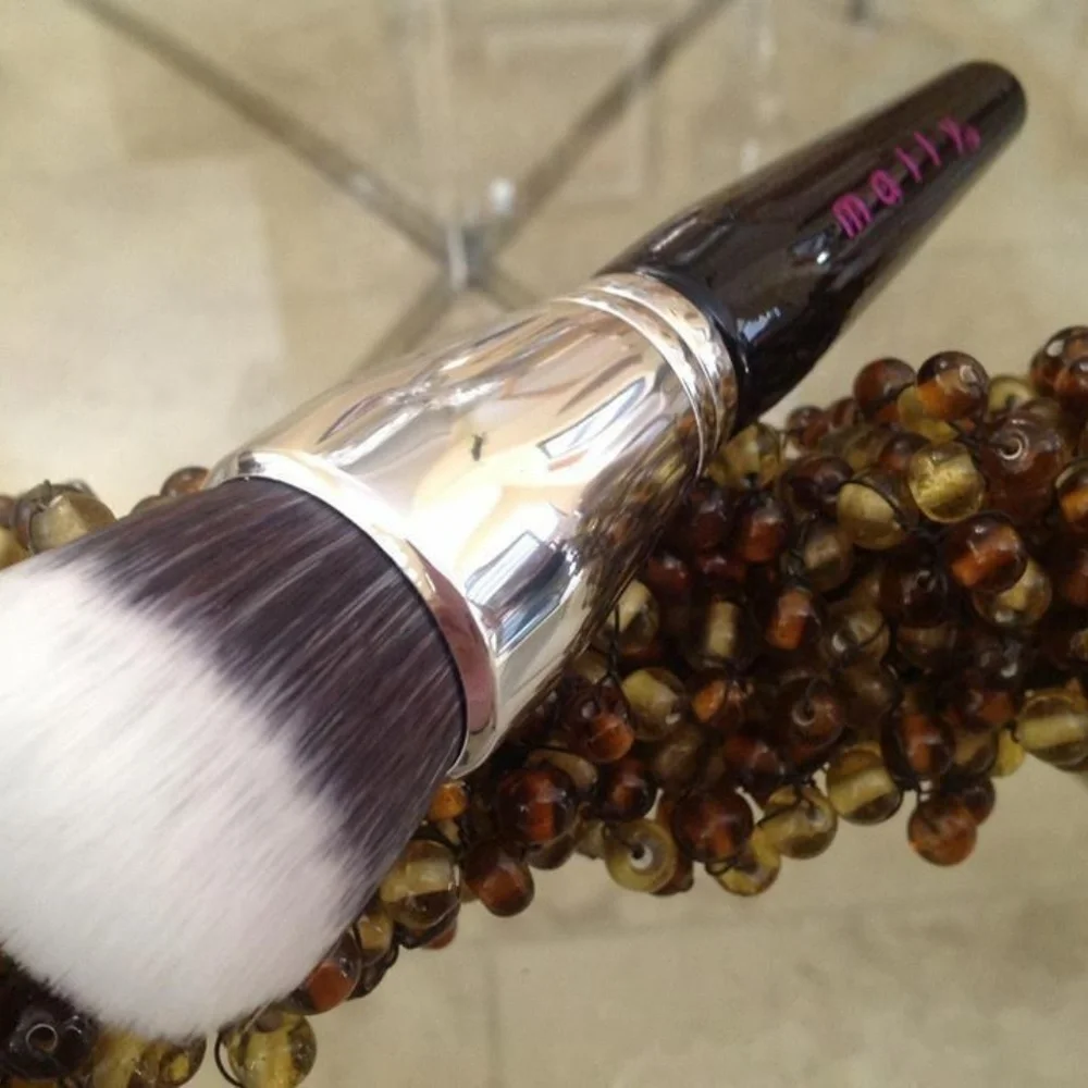 Mally Beauty Foundation Brush / FULL SIZE.